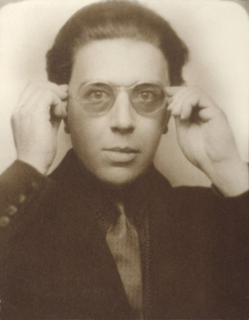 André Breton aux lunettes